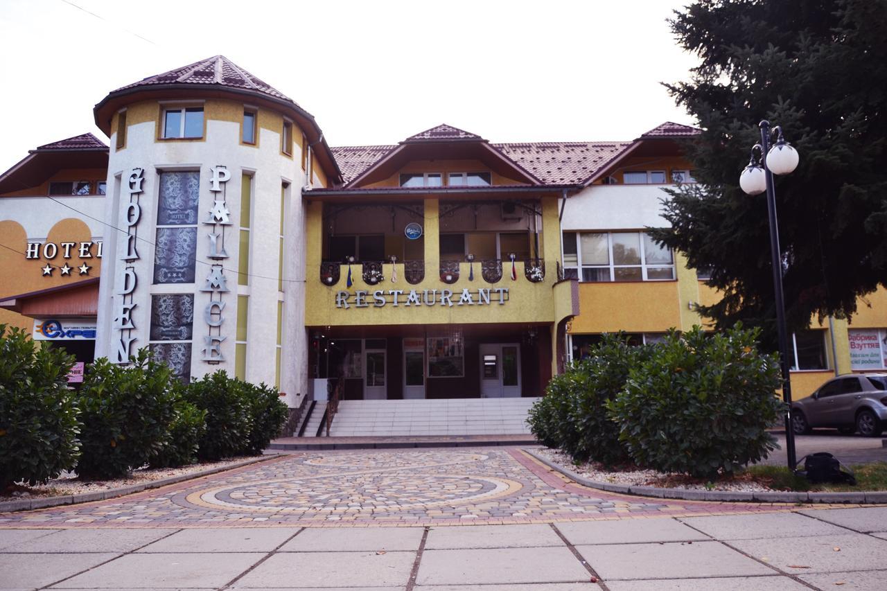 Golden Palace Dubove Zewnętrze zdjęcie