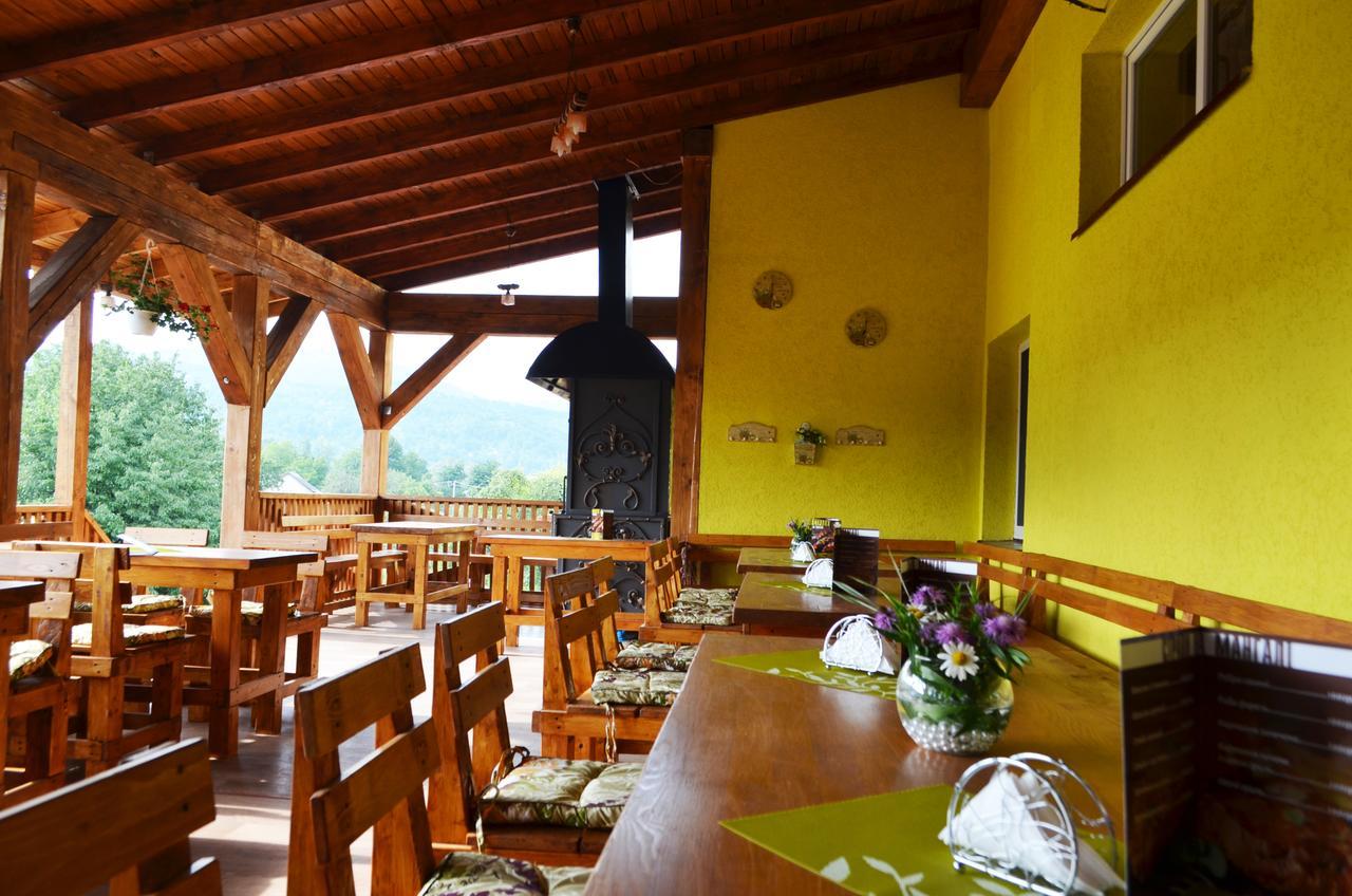 Golden Palace Dubove Zewnętrze zdjęcie