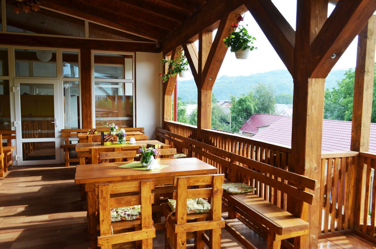 Golden Palace Dubove Zewnętrze zdjęcie