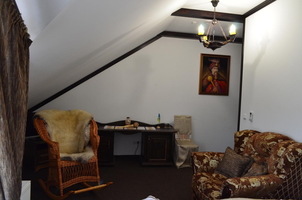 Golden Palace Dubove Zewnętrze zdjęcie